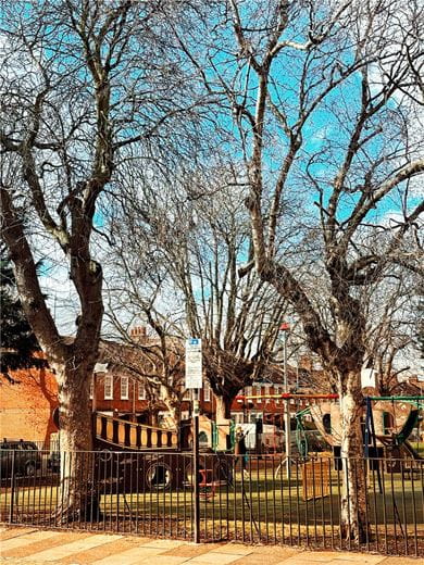 4 bedroom house, London Square Wandsworth Common, Springfield Drive SW17 - Available