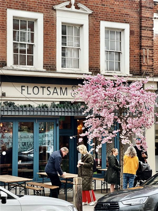 5 bedroom house, London Square Wandsworth Common, Springfield Drive SW17 - Available