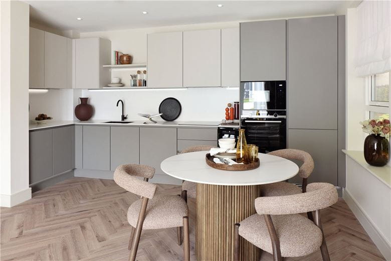 1 bedroom flat, Wandsworth Common, Springfield Drive SW17 - Available