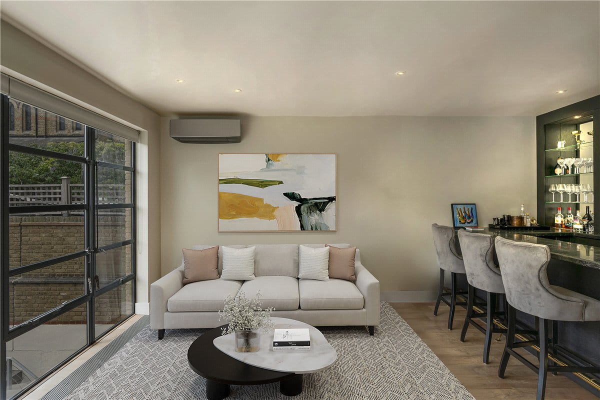 5 bedroom house, Wiseton Road, London SW17 - Available