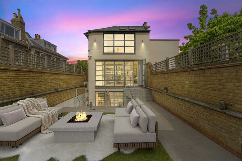 5 bedroom house, Wiseton Road, London SW17 - Available