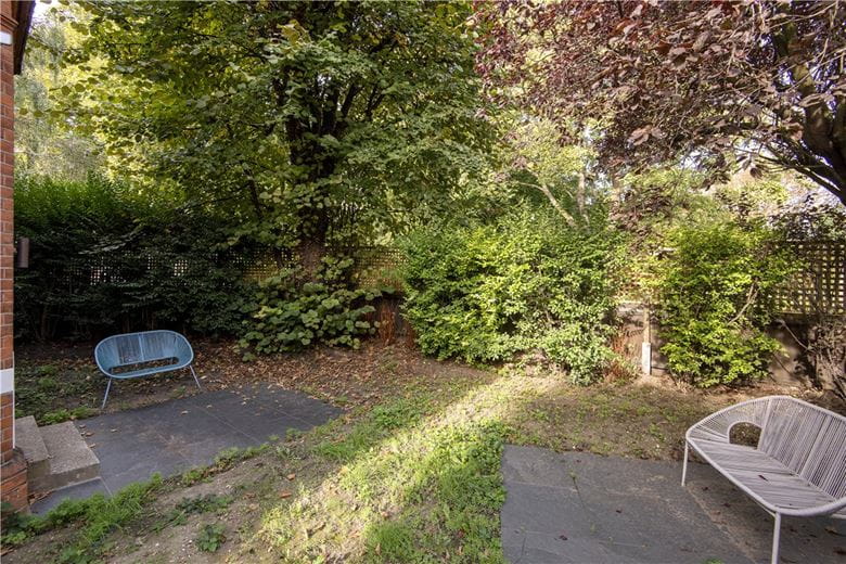 1 bedroom flat, Nightingale Lane, London SW12 - Sold