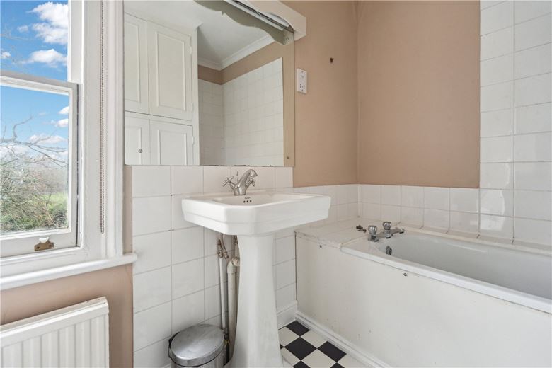 1 bedroom flat, Brodrick Road, Wandsworth Common SW17 - Sold