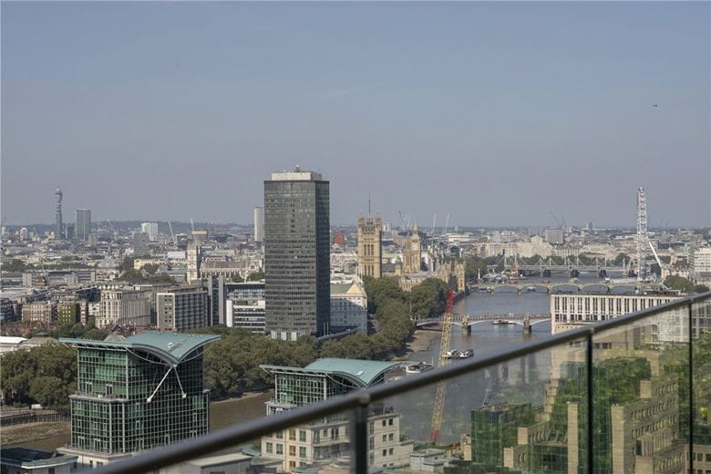 3 bedroom flat, DAMAC Tower, Nine Elms SW8 - Available