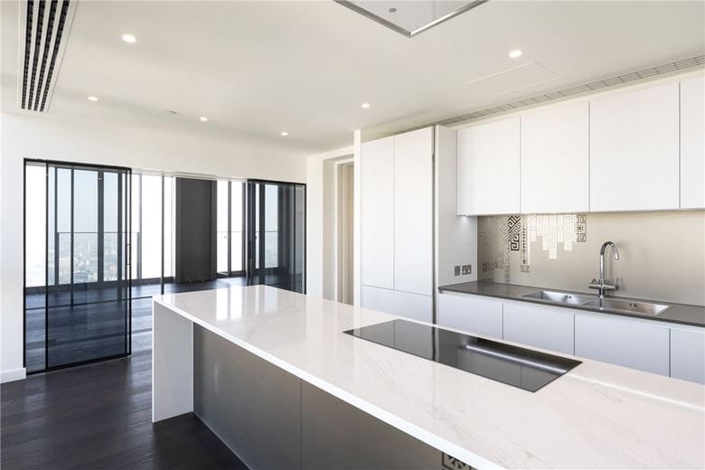 5 bedroom flat, DAMAC Tower, Nine Elms SW8 - Available