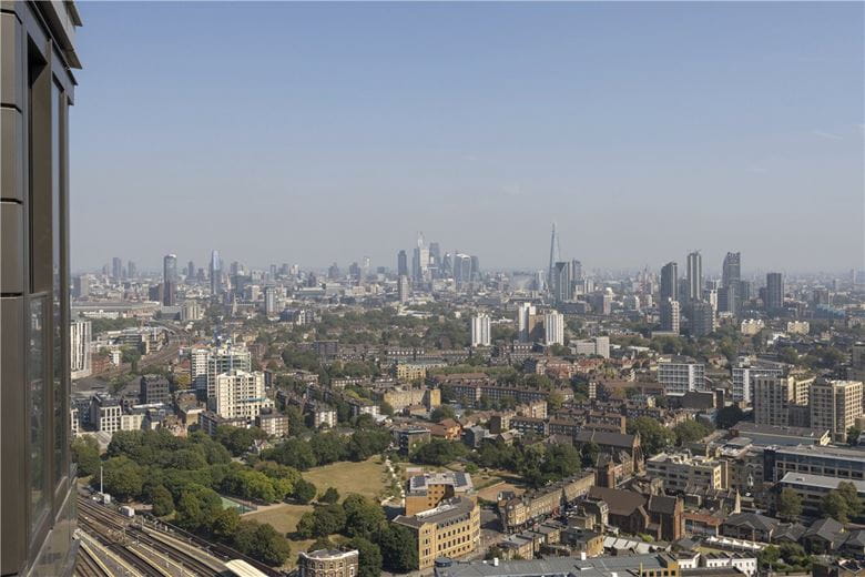 2 bedroom flat, DAMAC Tower, Nine Elms SW8 - Available