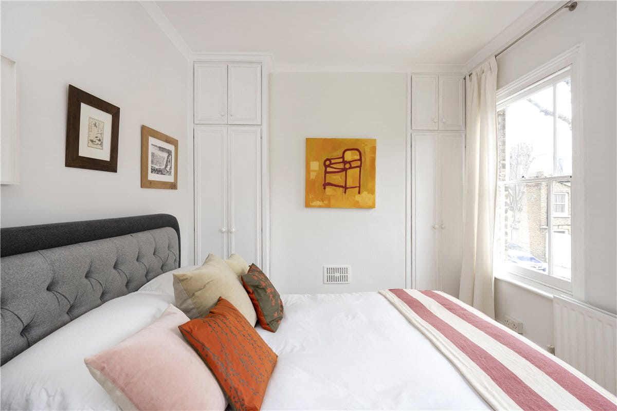 2 bedroom house, Sabine Road, Battersea SW11 - Sold STC