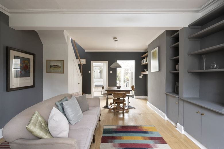 2 bedroom house, Shaftesbury Conservation Area, Battersea SW11 - Available