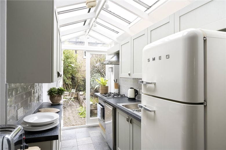 2 bedroom house, Sabine Road, Battersea SW11 - Sold STC