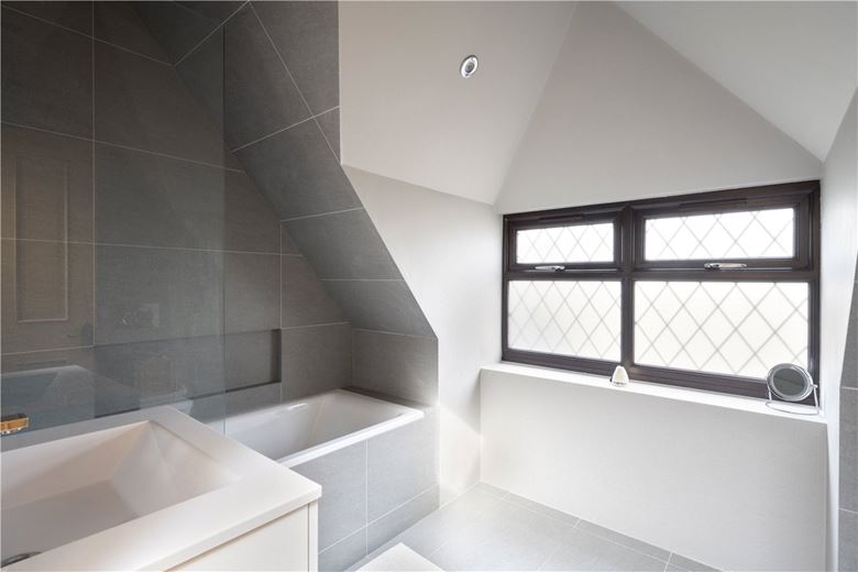 5 bedroom house, Wandsworth, London SW17 - Sold