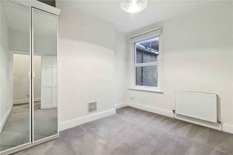 2 bedroom flat, Glenelg Road, London SW2 - Available