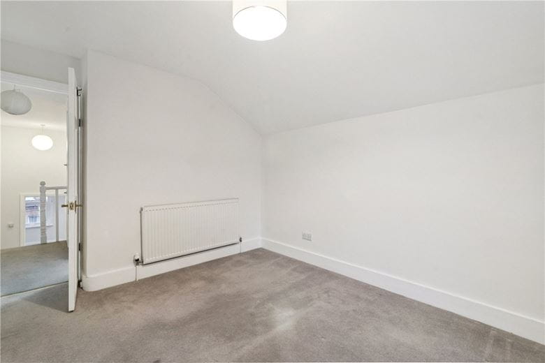 2 bedroom flat, Glenelg Road, London SW2 - Available