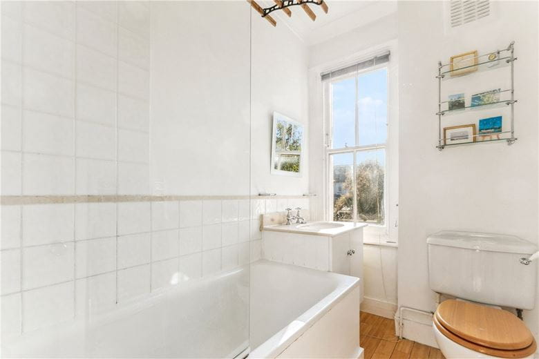 2 bedroom house, Smallwood Road, London SW17 - Sold STC
