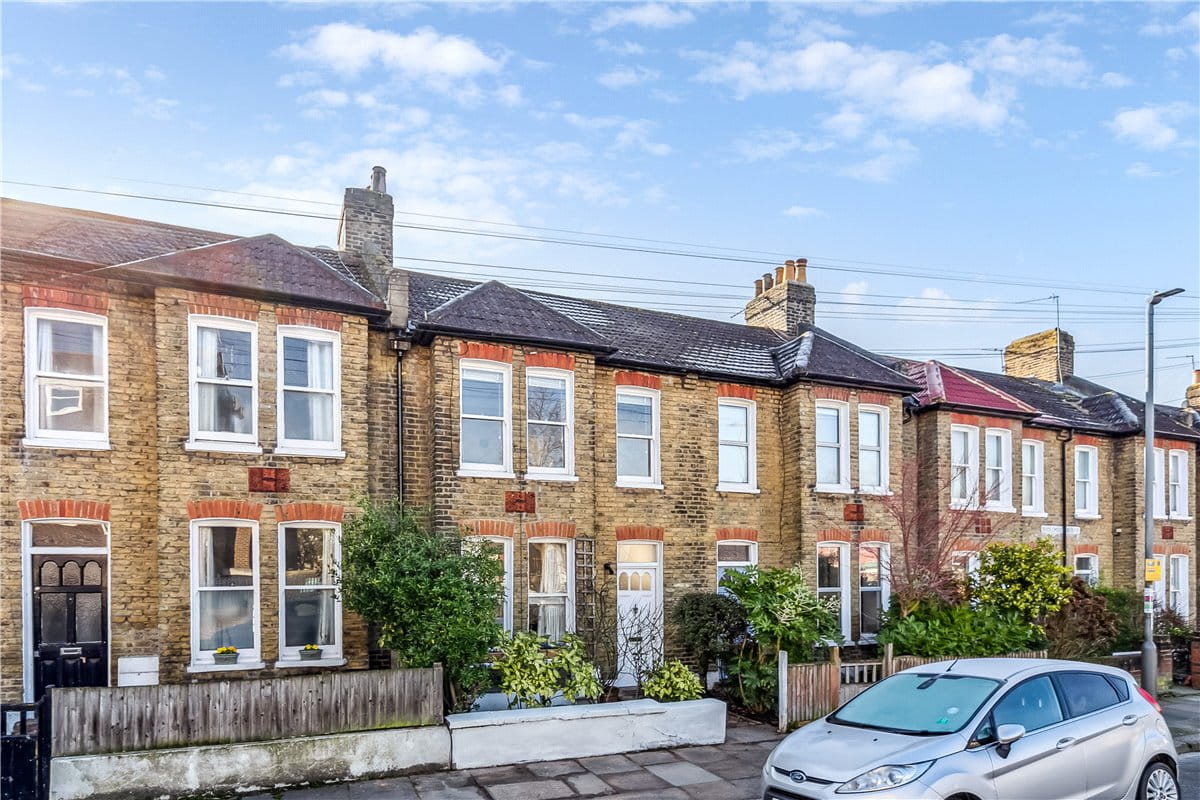 2 bedroom house, Smallwood Road, London SW17 - Sold STC