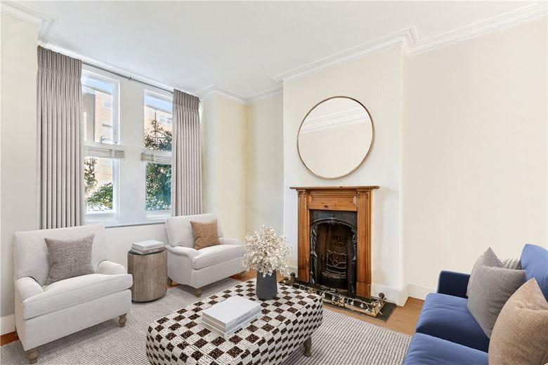 2 bedroom house, Smallwood Road, London SW17 - Available