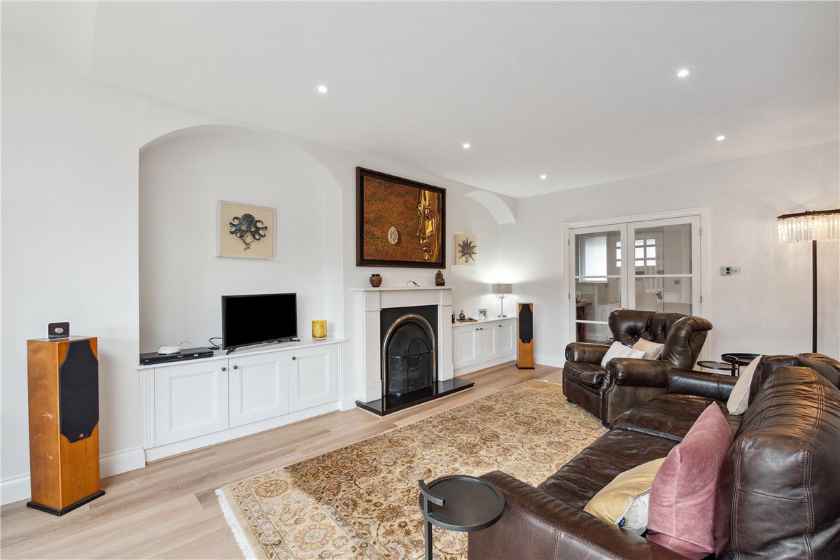 4 bedroom house, Ellerton Road, London SW18 - Sold