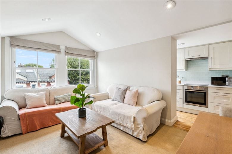 2 bedroom flat, Geraldine Road, London SW18 - Sold STC