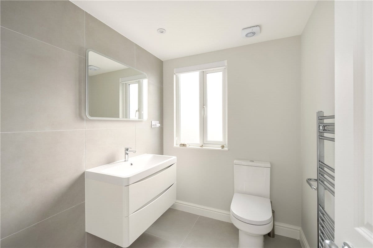 5 bedroom house, Magdalen Road, London SW18 - Available