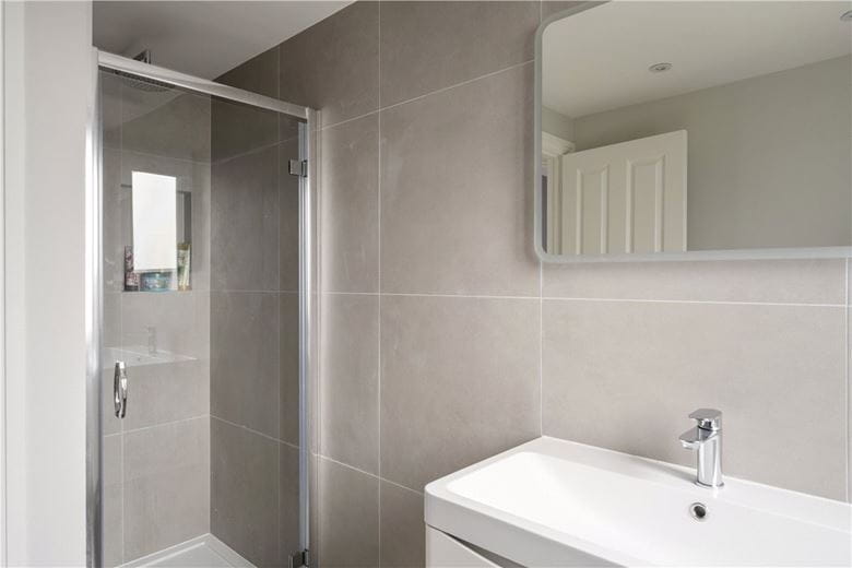 5 bedroom house, Magdalen Road, London SW18 - Available