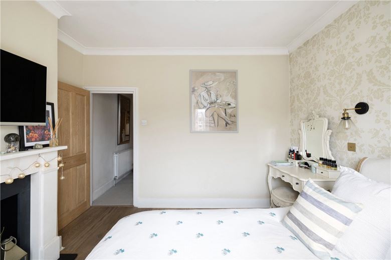 3 bedroom maisonette, Tranmere Road, London SW18 - Sold STC