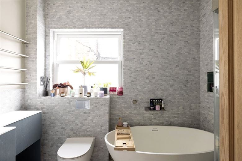 3 bedroom maisonette, Tranmere Road, London SW18 - Sold STC