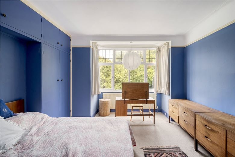 6 bedroom house, Sandgate Lane, London SW18 - Sold