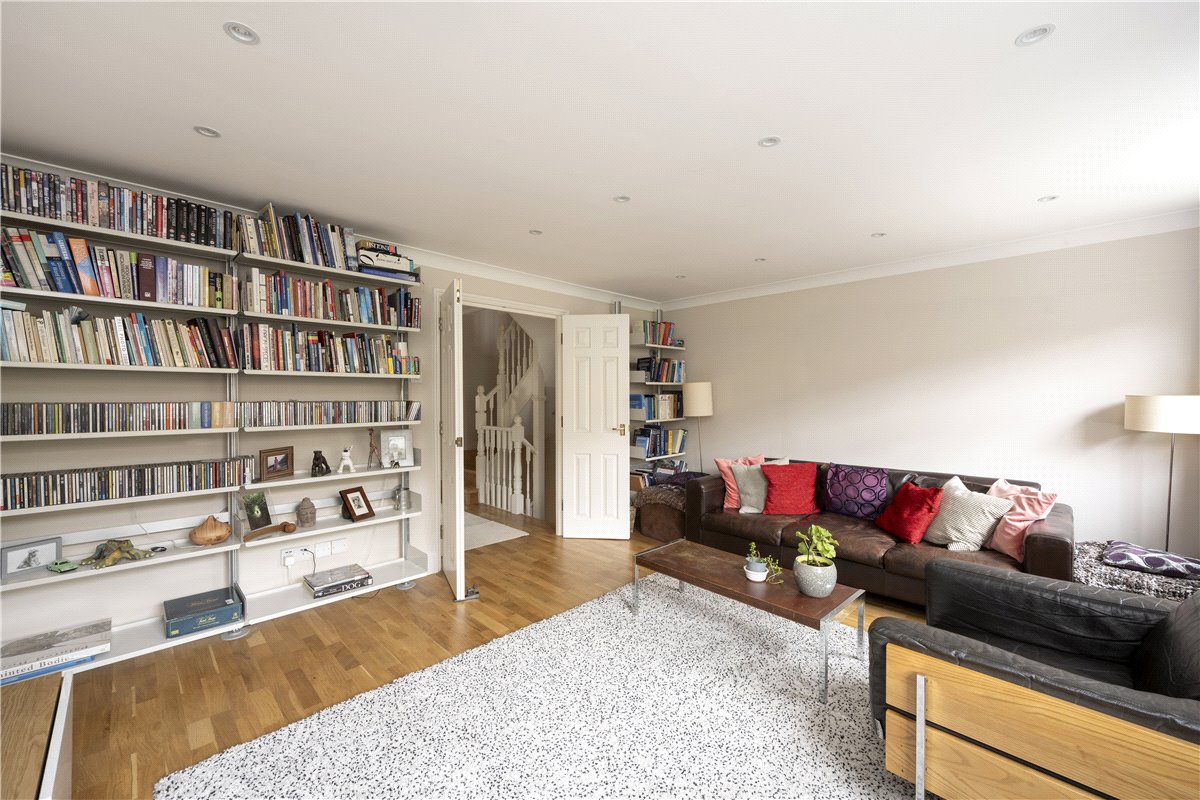 5 bedroom house, Elderfield Place, Heritage Park/Tooting Bec SW17 - Sold