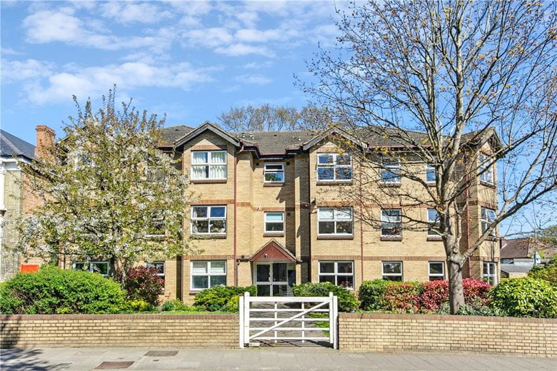 1 bedroom flat, Bedford Hill, London SW12 - Sold STC
