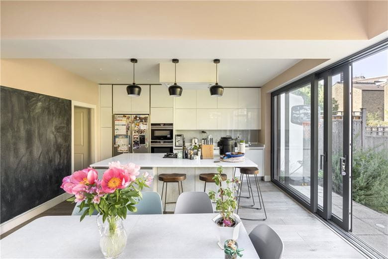 5 bedroom house, Tunley Road, London SW17 - Available