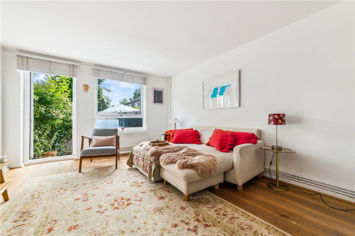 3 bedroom house, Singleton Close, London SW17 - Sold STC