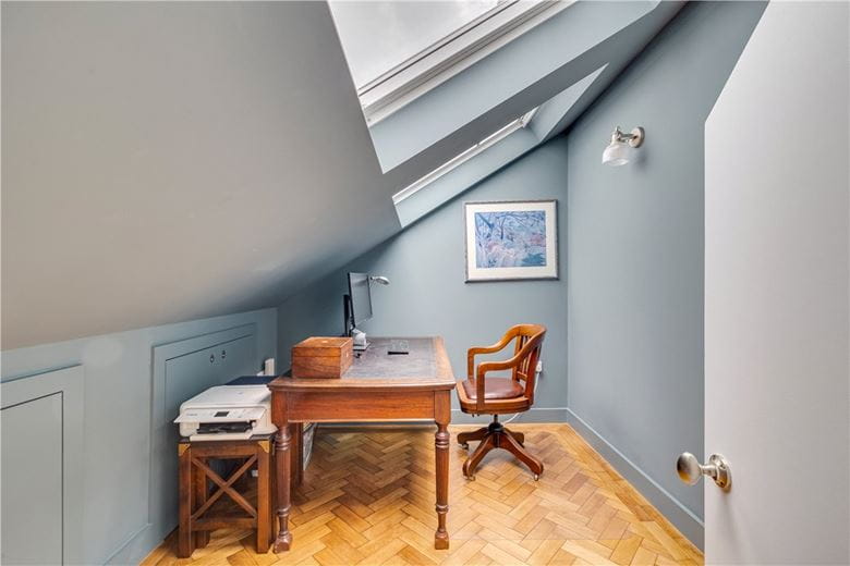 5 bedroom house, Calbourne Road, London SW12 - Sold STC