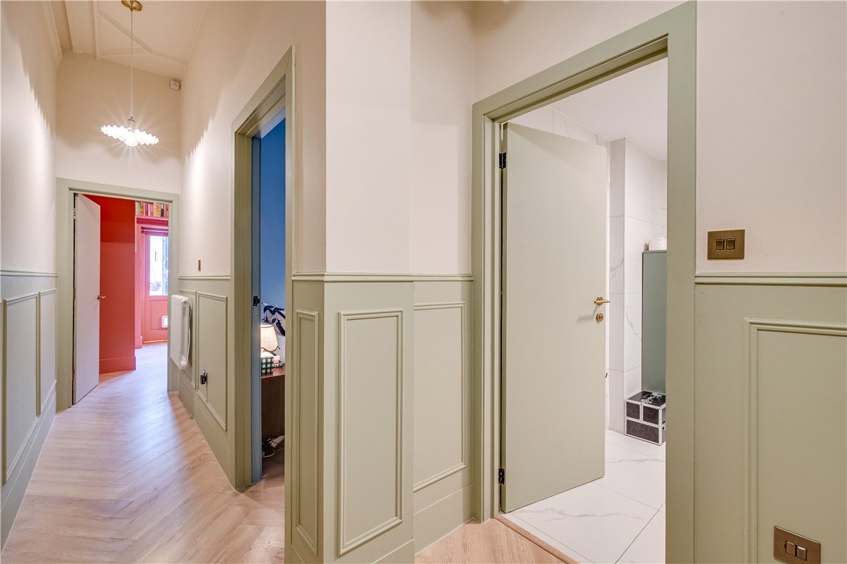 2 bedroom flat, Nightingale Lane, London SW12 - Available