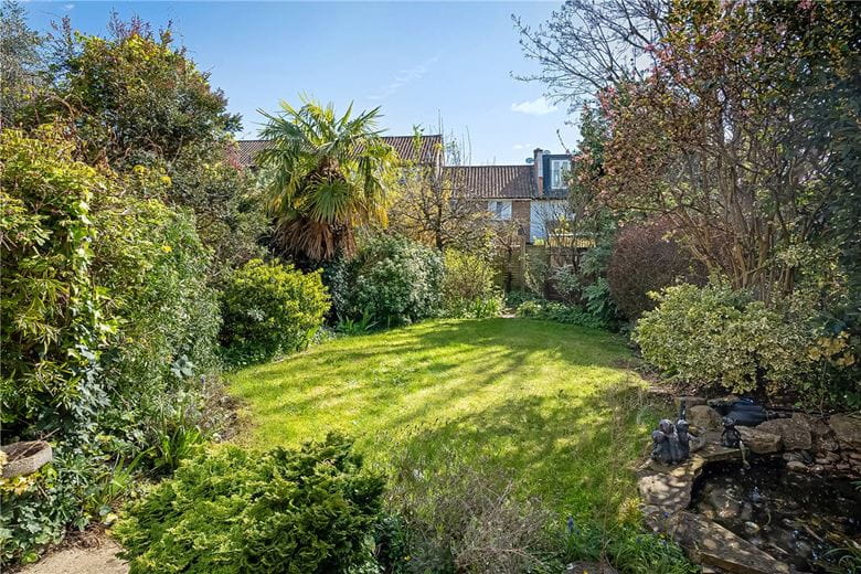 3 bedroom house, Sarsfeld Road, London SW12 - Available