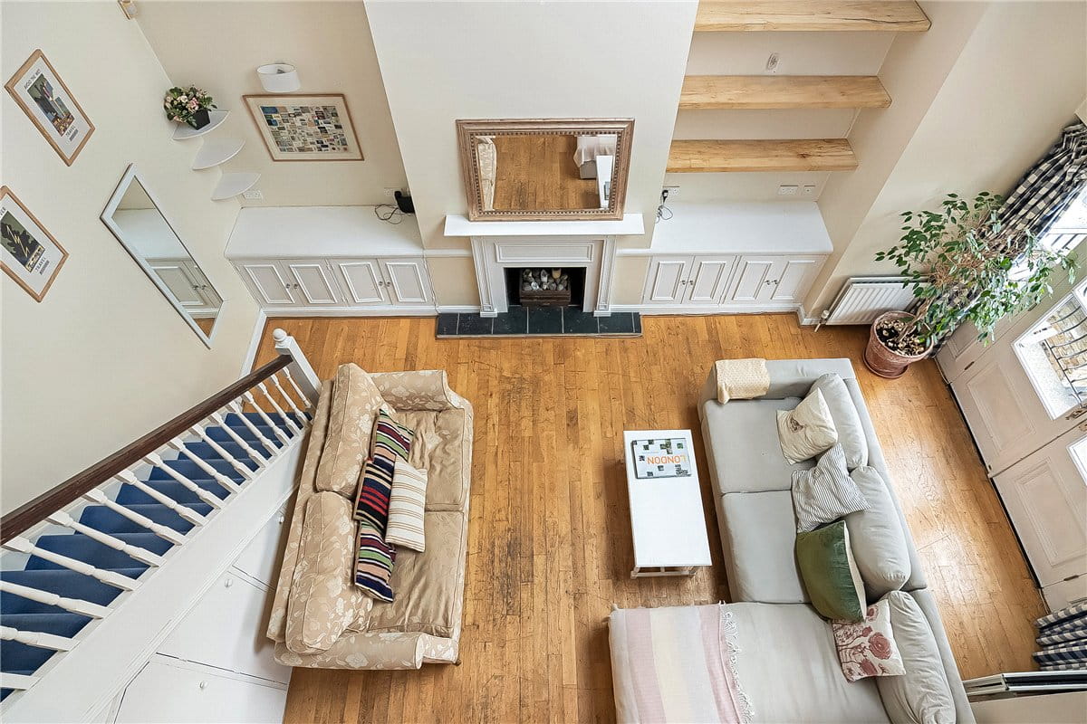 3 bedroom maisonette, Fullerton Road, London SW18 - Available