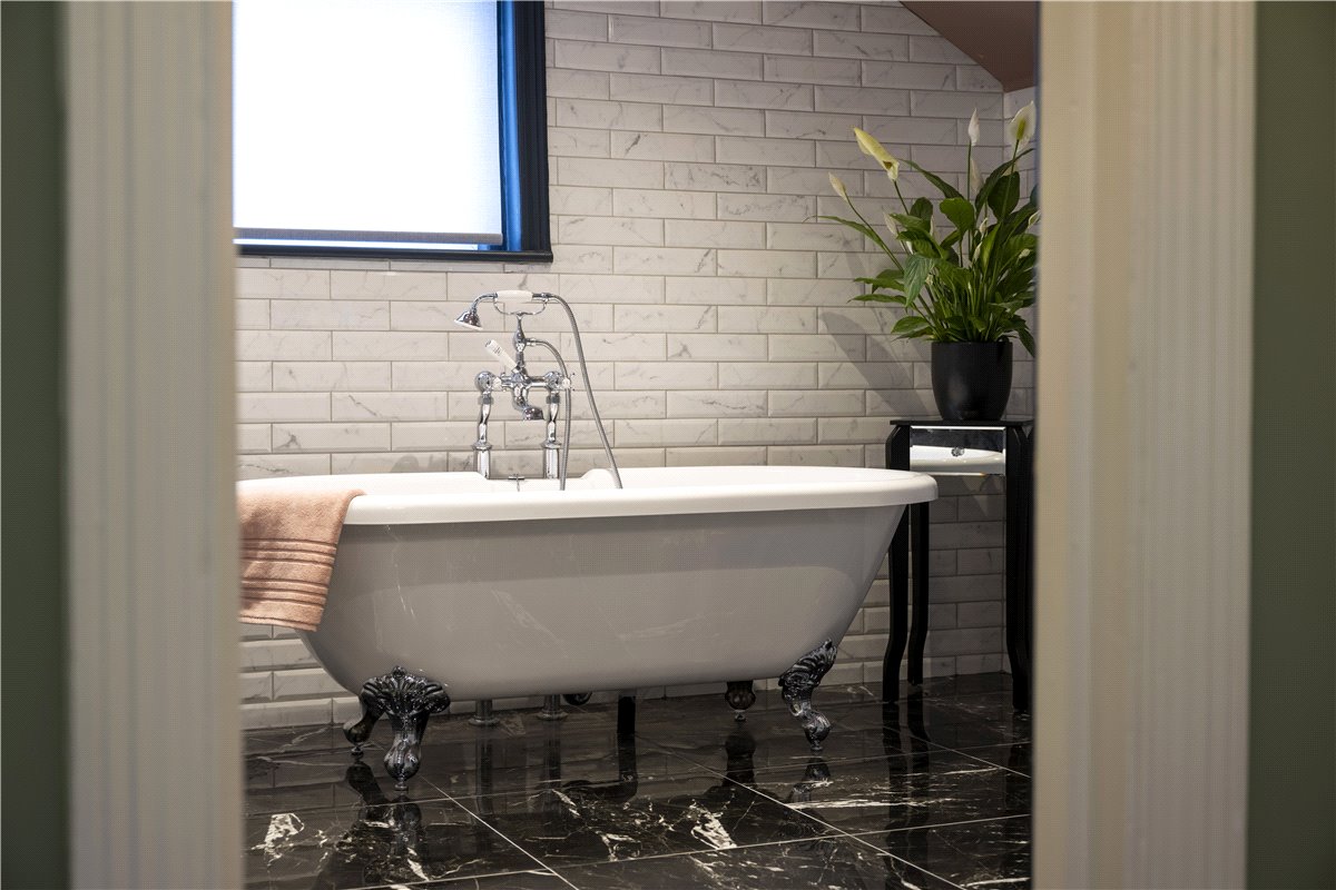 6 bedroom house, Harlow Moor Drive, Harrogate HG2