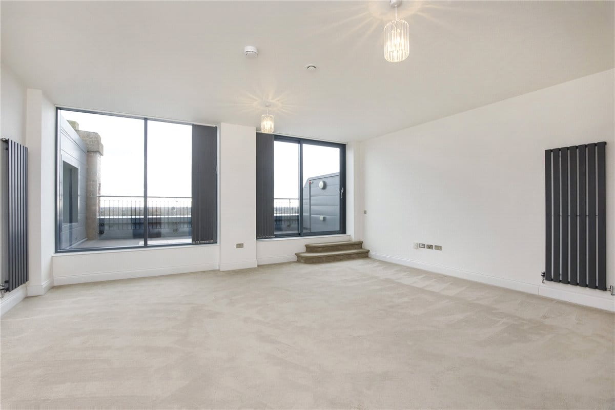 3 bedroom flat, The Residence, Bishopthorpe Road YO23 - Available