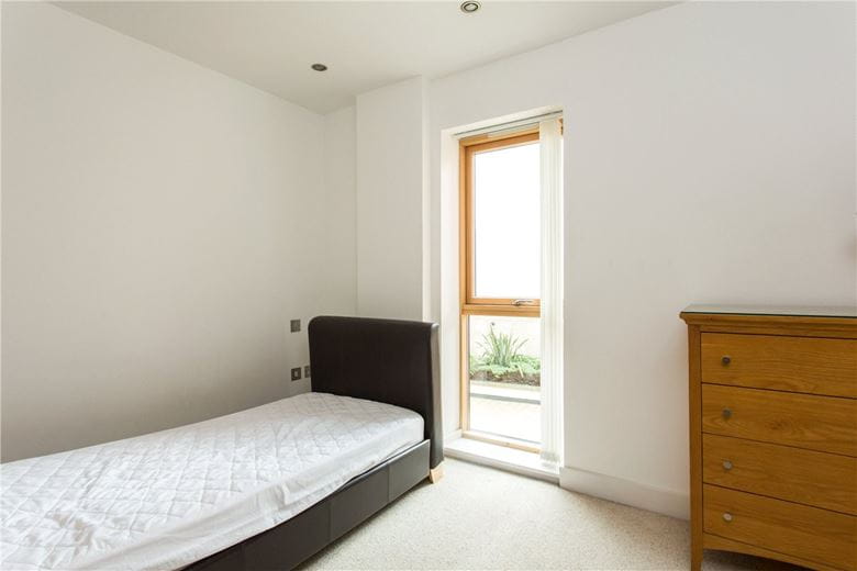 2 bedroom flat, Black Horse Lane, York YO1 - Available