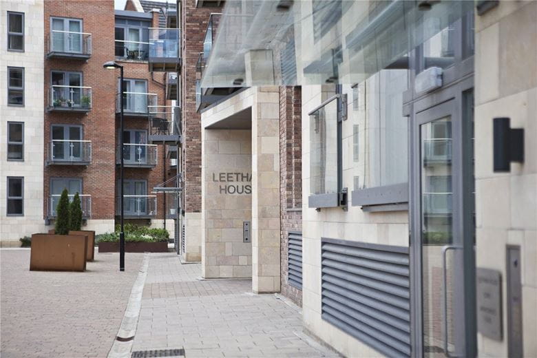 2 bedroom flat, Leetham House, Pound Lane YO1