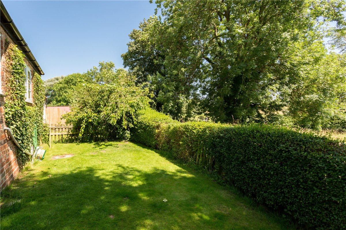 2 bedroom house, York Road, Stillingfleet YO19