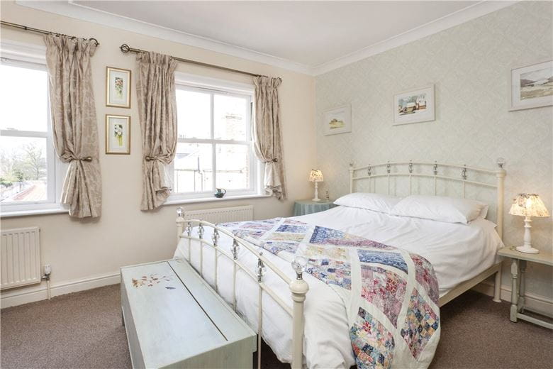 1 bedroom flat, 1-3 St. Gilesgate, York YO31