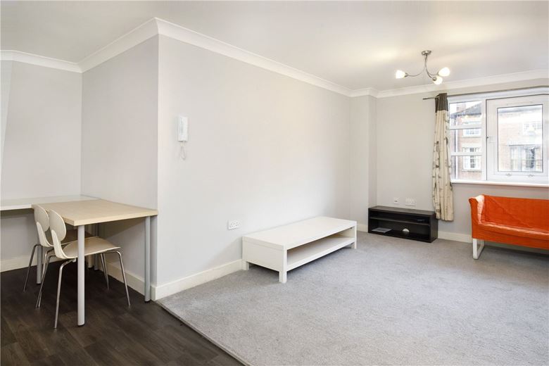 2 bedroom flat, Fawcett Street, York YO10 - Available