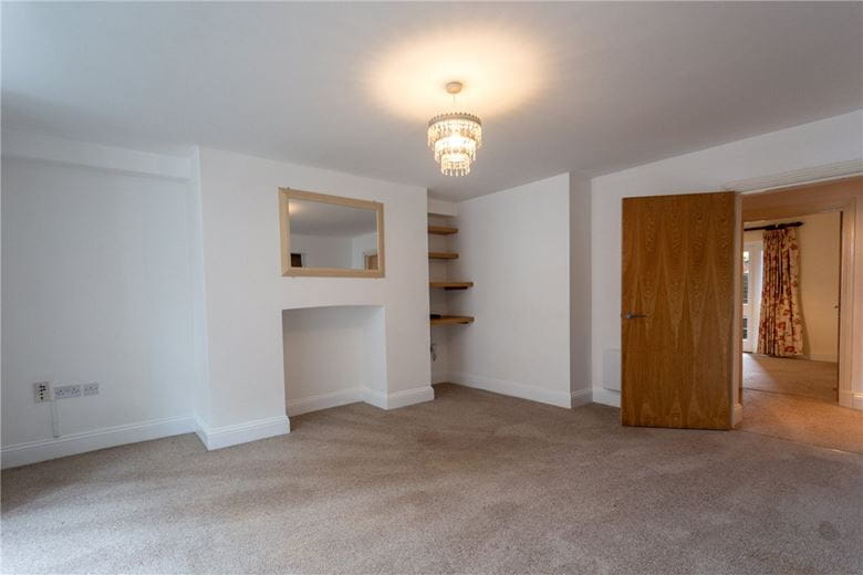 2 bedroom flat, Priory Street, York YO1