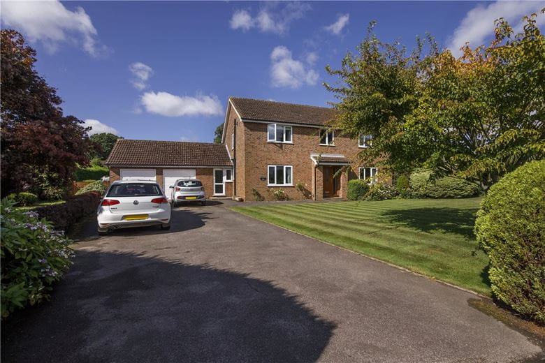 4 bedroom house, Fairfax Close, Bolton Percy YO23 - Available