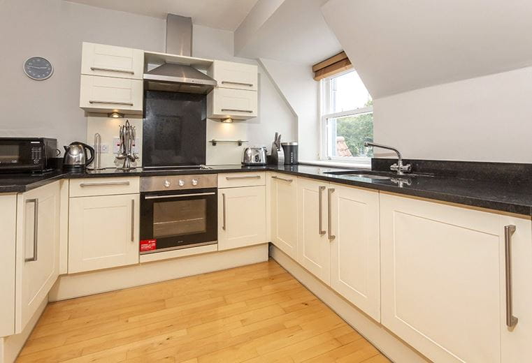 1 bedroom flat, Low Petergate, York YO1