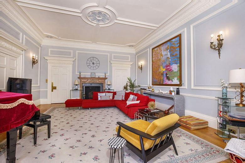 6 bedroom house, Royds Hall, Royds Hall Lane BD12 - Available