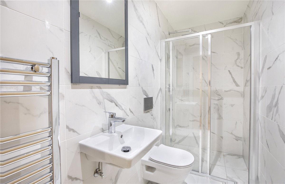 2 bedroom flat, Station Parade, Harrogate HG1