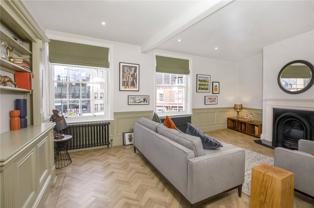 2 bedroom flat, St. Saviours Place, York YO1 - Let Agreed