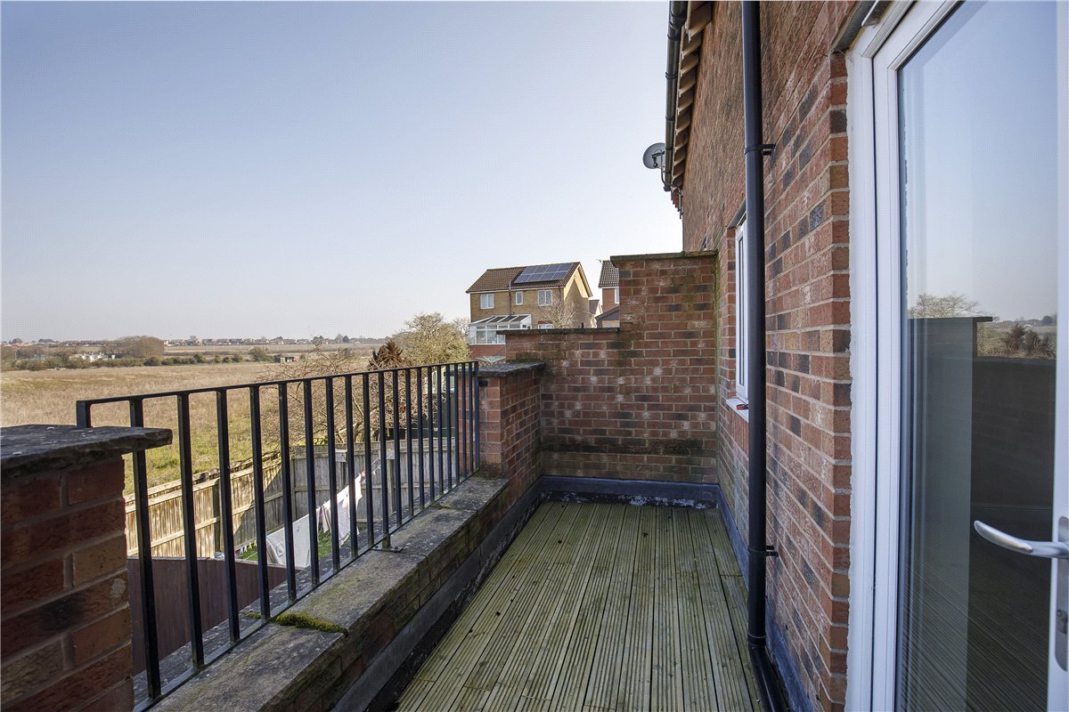 3 bedroom house, Bracken Way, Harworth DN11 - Available