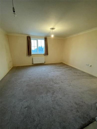 2 bedroom flat, Blackthorn Drive, Huddersfield HD3