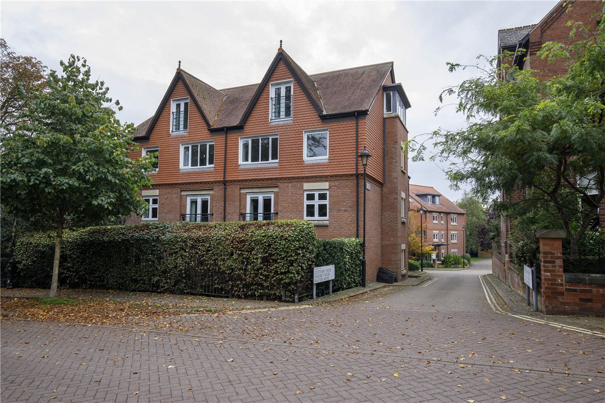 3 bedroom flat, The Avenue, York YO30 - Available
